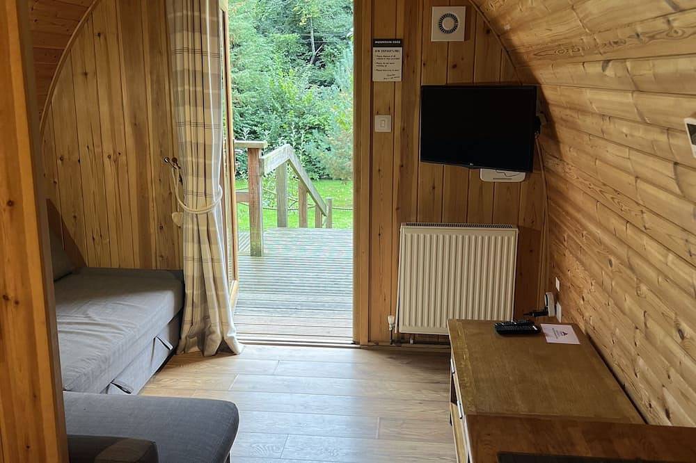 Entire apartment, Mega pod 3 -  a mega pod that sleeps 4 guests  in 1 bedroom in Shropshire Hills