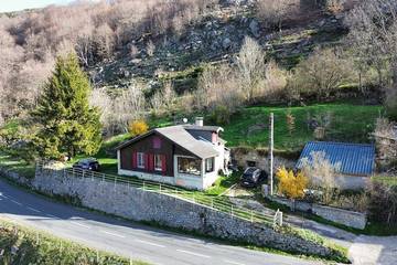 Maison de campagne pour 6 personnes, avec terrasse à Le Pont-de-Montvert