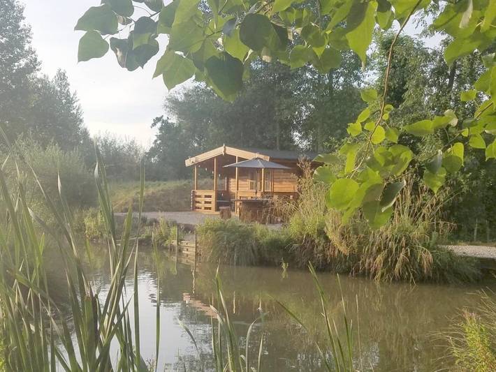 Casa rural para 4 personas, con vistas al lago además de jardín y vistas - 1