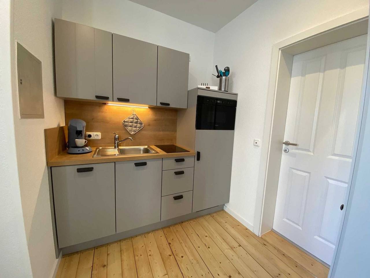 Ganze Ferienwohnung, Ferienwohnungen Meerhuus, 45229 - Koje 6 - Klein, aber sehr fein in Ditzum, Jemgum