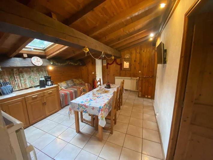 Gîte pour 4 personnes, avec Terrasse et Jardin