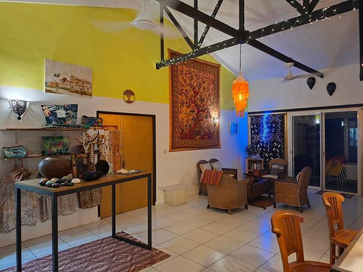 Chambre d’hôte pour 3 personnes, avec jardin et terrasse dans Vincendo