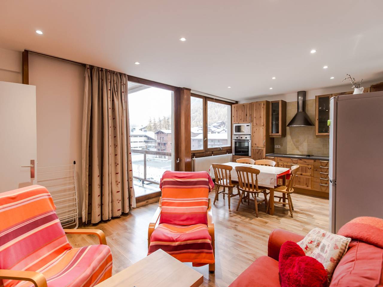 Appartement entier, Confortable 3 pièces · Centre · 5 min des pistes · Parking · Wifi in Val-d'Isère, Massif du Ruitor