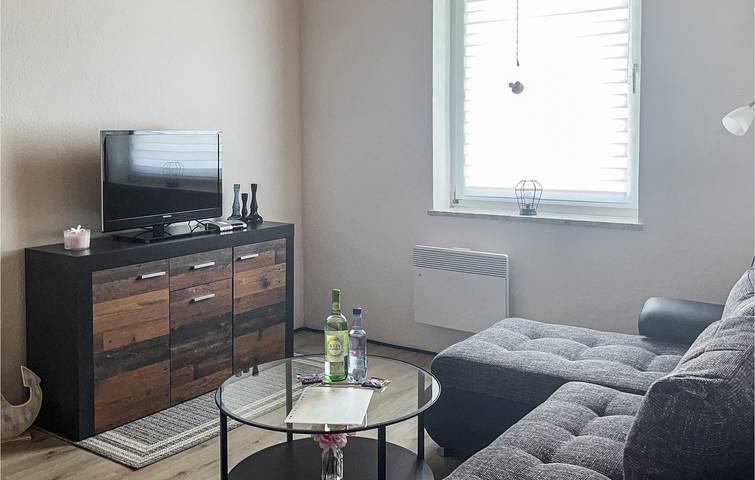 Ganze Ferienwohnung, 300m zum Fluss & Modernes 2BR Apt. in Meldorf, Kreis Dithmarschen
