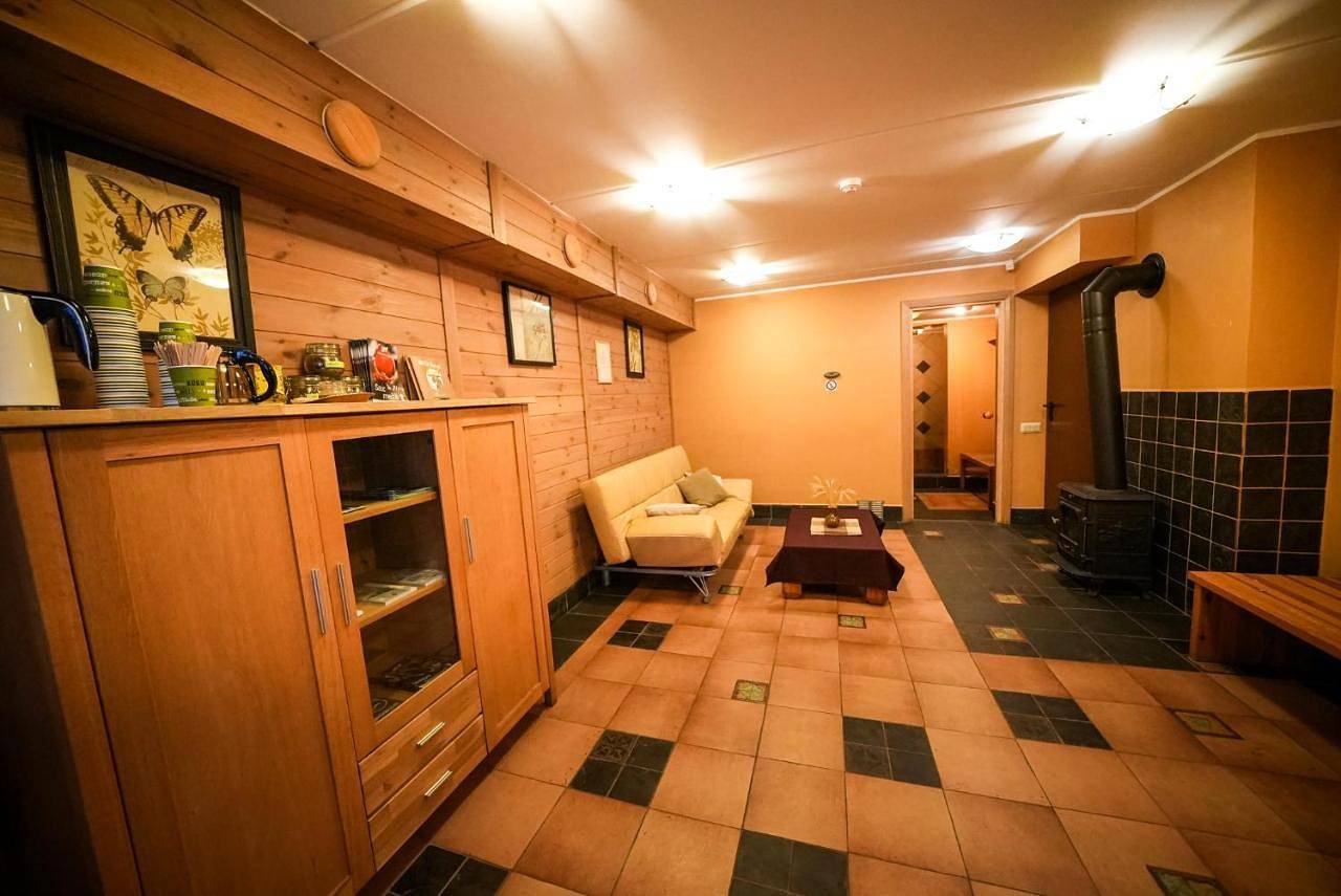 Lvm tūrisma un atpūtas centrs "Spāre" in Talsu novads, Kurland