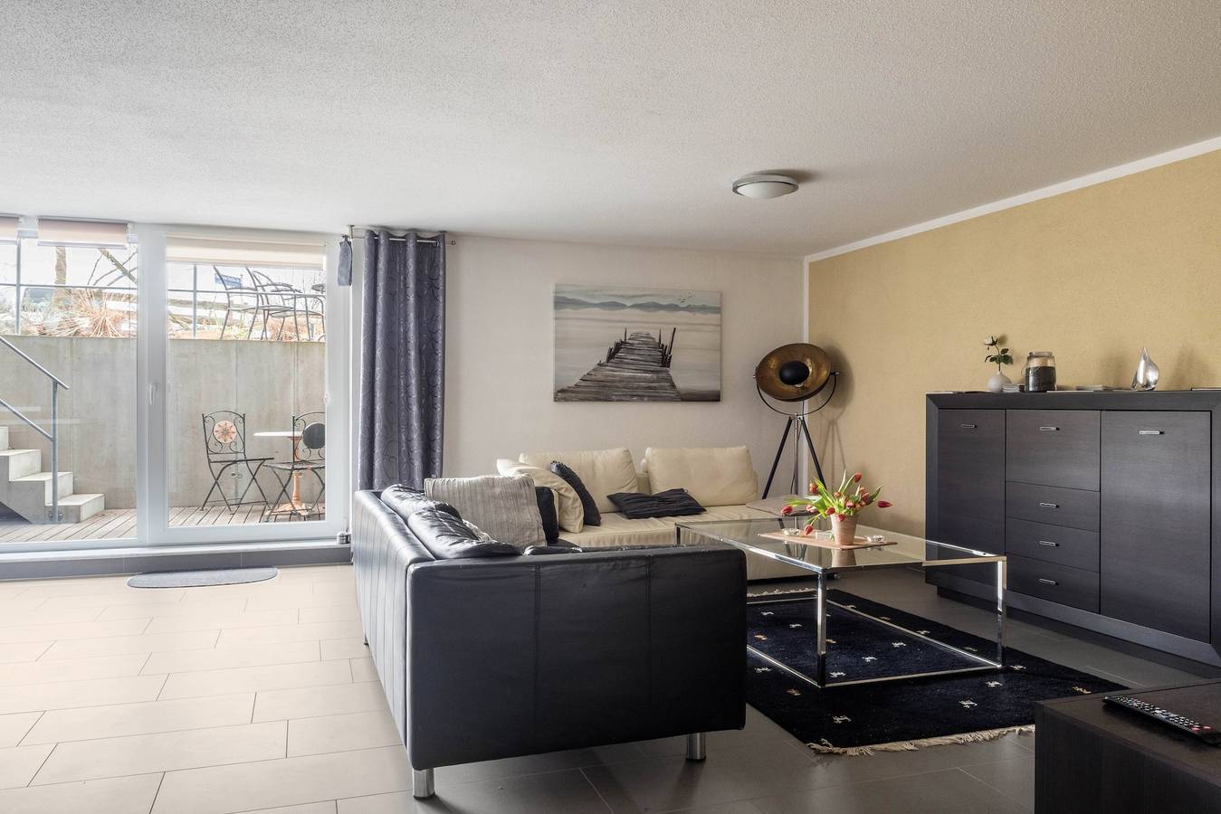 Ganze Wohnung, Moderne Ferienwohnung Steg 1 in ruhiger Lage mit Garten, Terrasse & Wlan in Moos, Untersee