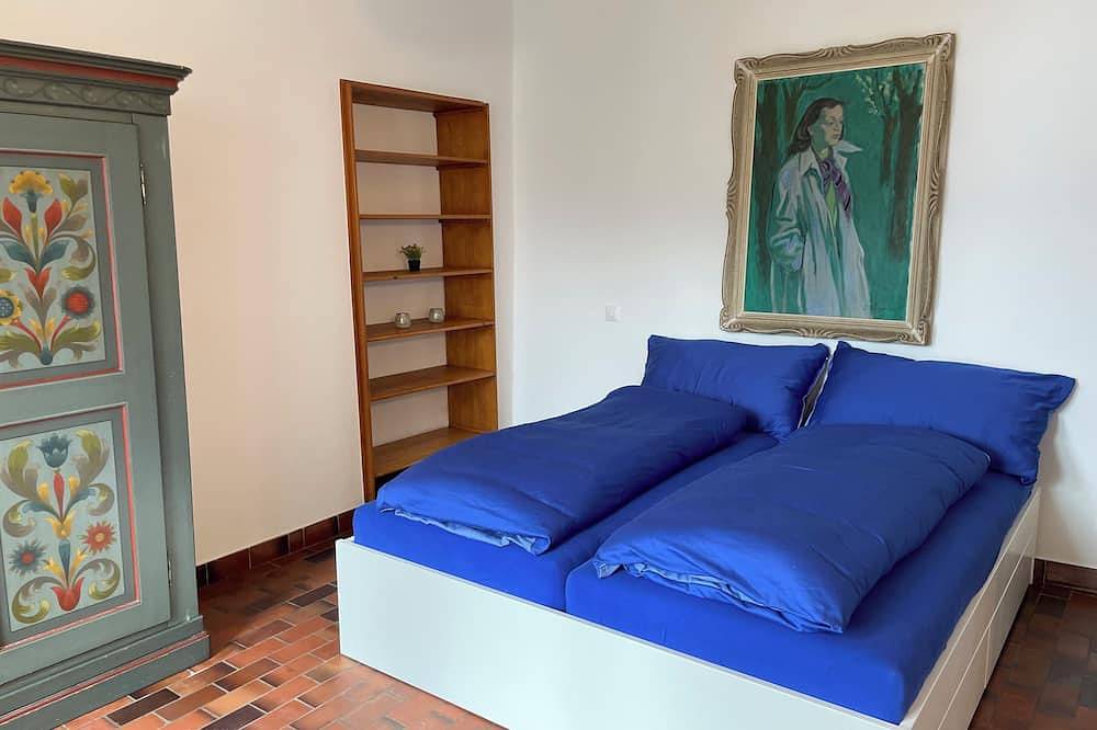 Ganze Wohnung, Ferienwohnung mit herrlicher Panoramablick und ein Badestrand direkt vor der Tür in Gambarogno, Lago Maggiore (Schweiz)