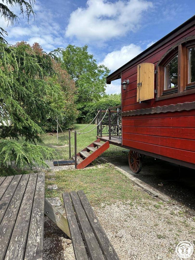 Roulotte Romantic in Bâgé-la-Ville, Región de Bourg-en-Bresse