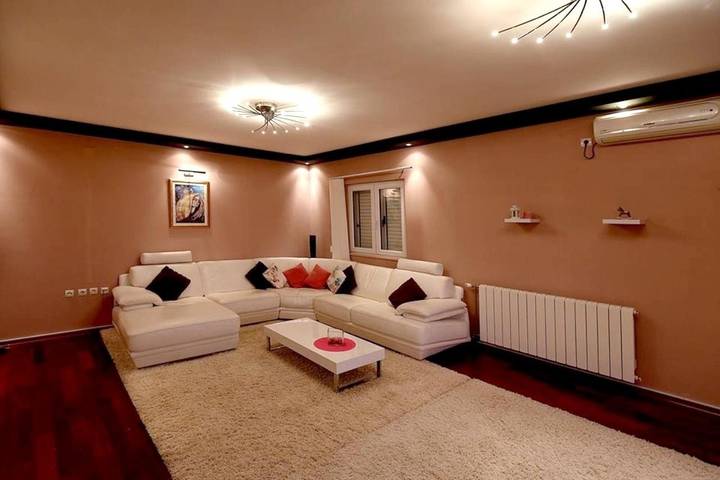 Villa pour 12 personnes, avec jardin et piscine à Solin - 3