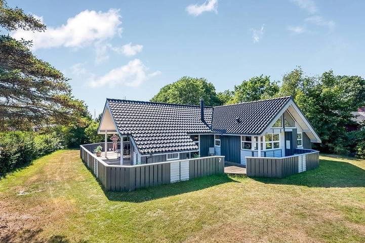 Ferienhaus für 8 Personen, mit Sauna in Dyngby Strand