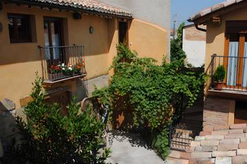 Casa Rural para 4 Personas en Cuzcurrita de Río Tirón, Provincia de La Rioja, Foto 1