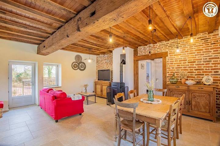 Location de vacances pour 6 personnes, avec jardin à Saint-Vincent-en-Bresse - 4