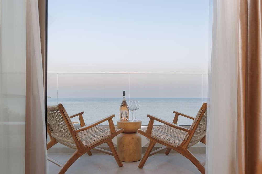Entire apartment, \"Kales 2\" Sea View Suites in Ierapetra, South Crete