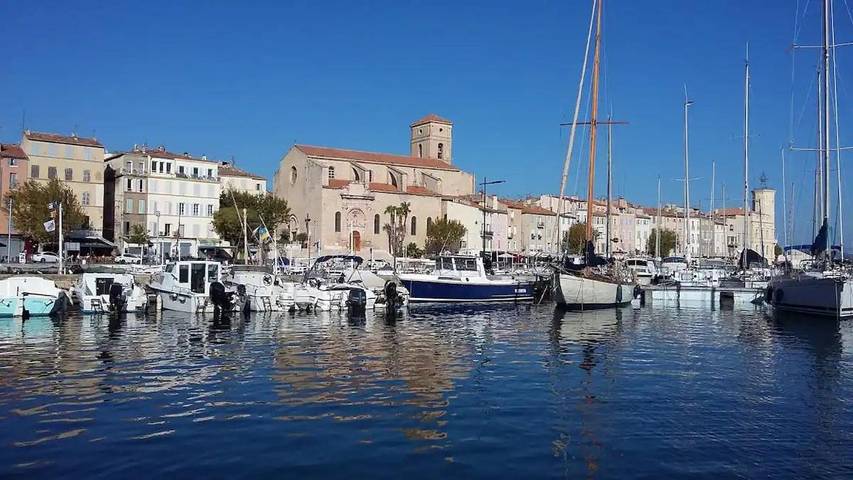 Gîte pour 4 personnes dans Office de Tourisme de la Ciotat - 4