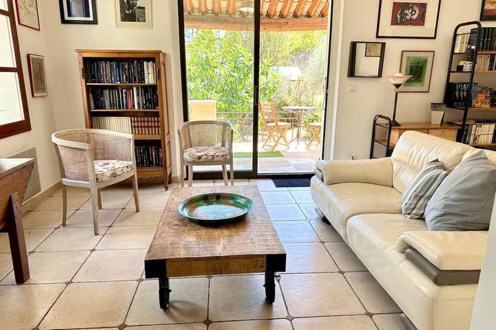 Location de vacances pour 5 personnes, avec terrasse à Fontaine-de-Vaucluse - 3