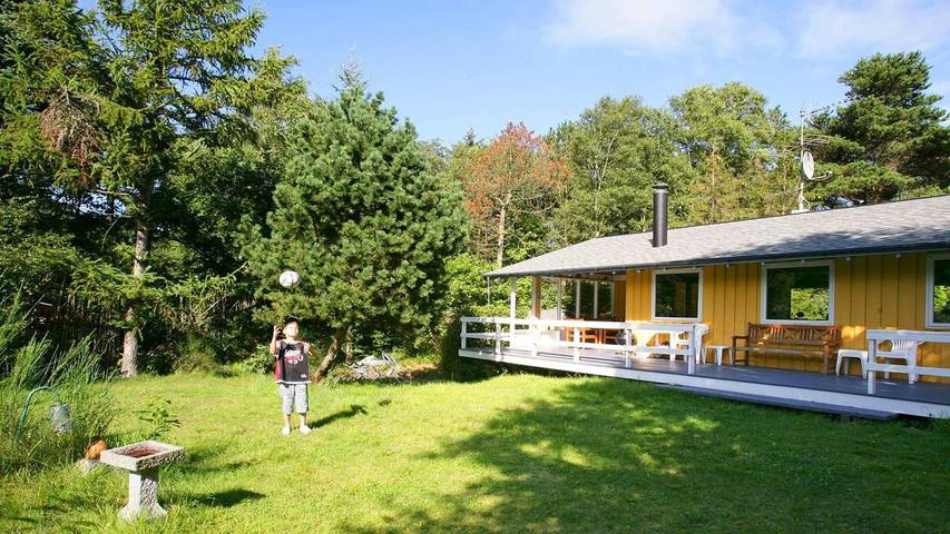 Ferienhaus für 6 Personen, mit Terrasse und Whirlpool sowie Sauna an der Kattegat Küste