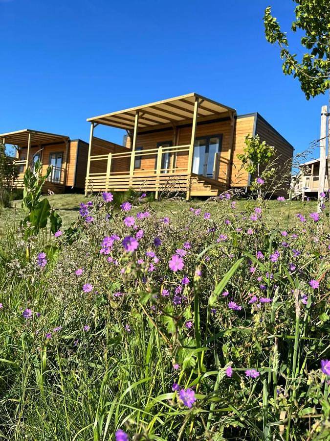 Camping pour 2 personnes, avec terrasse ainsi que piscine et jardin dans Haute-Normandie - 2