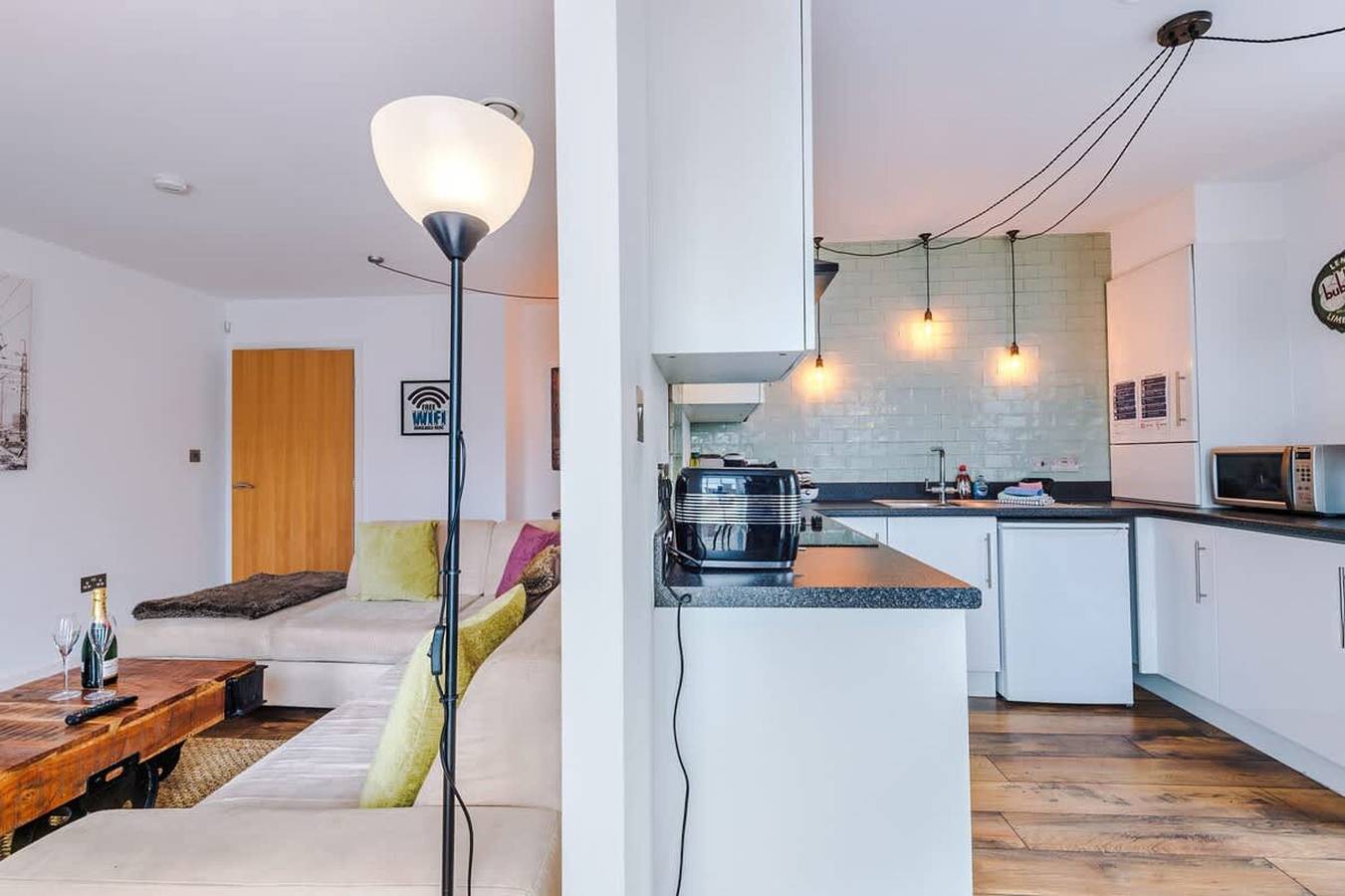 Entire apartment, New  Stunning City Centre Flat  Amazing Location in Chester, Cheshire West and Chester