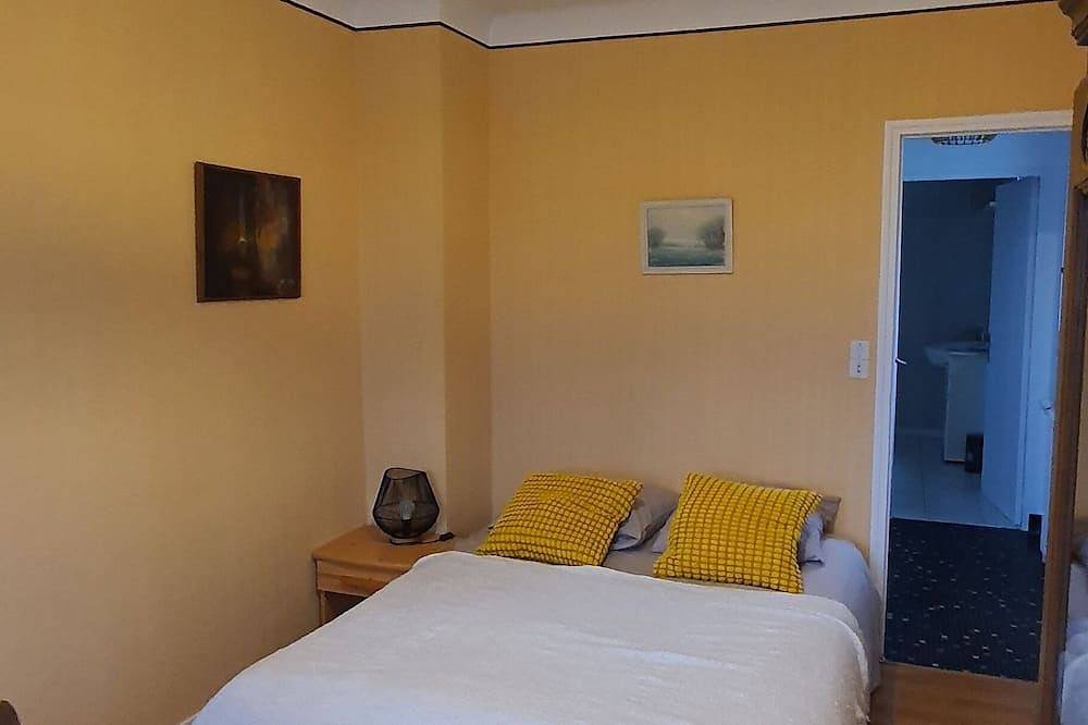 Le Crépuscule. 300m from the beach, pets allowed. in Anneville-sur-Mer, Coutances