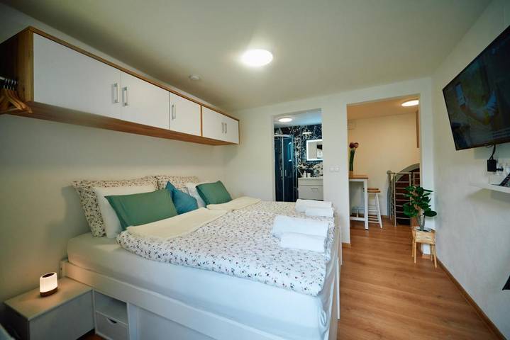 Ferienwohnung für 3 Personen, mit Terrasse und Garten in Retz