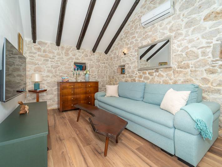 Ferienhaus für 4 Personen, mit Garten und Terrasse in Obrovac - 3