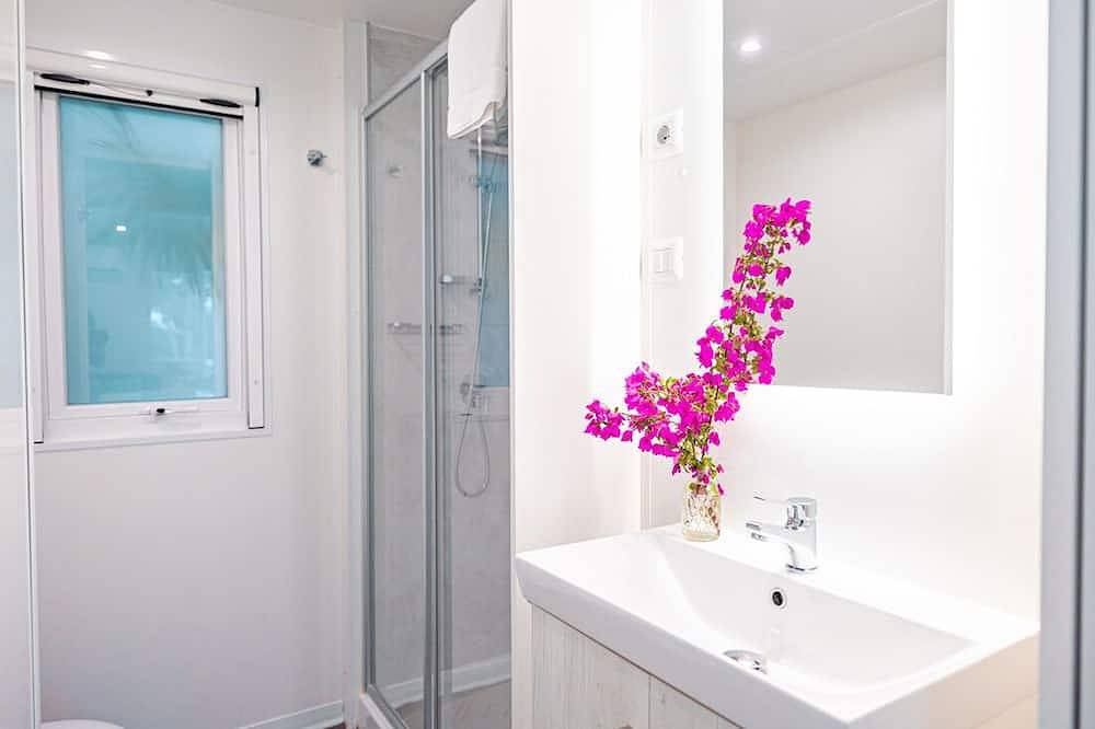 Camping Village Rosselba Le Palme Mobilehome Comfort for 4 persons in Magazzini, Portoferraio