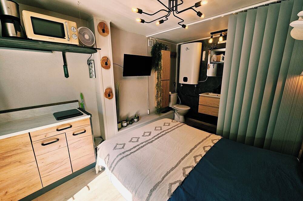 Ganze Wohnung, Elegant and Peaceful Studio - Modern Comfort & Relaxation in Saint-Martin-de-Queyrières, Nationalpark Écrins