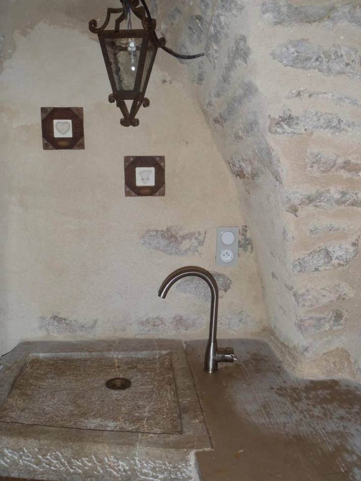 Location de vacances pour 2 personnes, avec jardin et terrasse, animaux acceptés à Mostuéjouls - 3