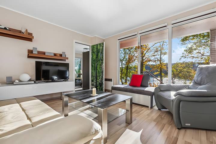 Ferienhaus für 4 Personen, mit Seeblick und Garten sowie Sauna in Zeulenroda-Triebes