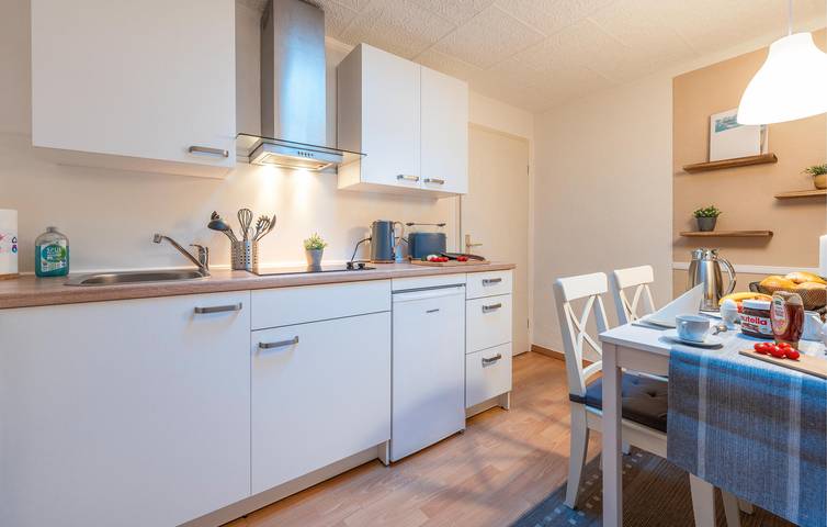 Ferienwohnung für 2 Personen, mit Terrasse und Garten in Rostock - 3