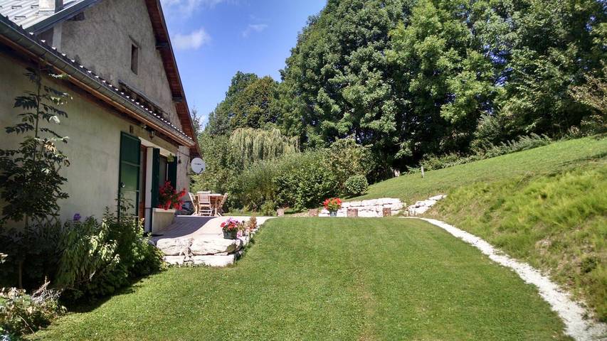 Casa de huéspedes para 6 personas, con jardín - 1