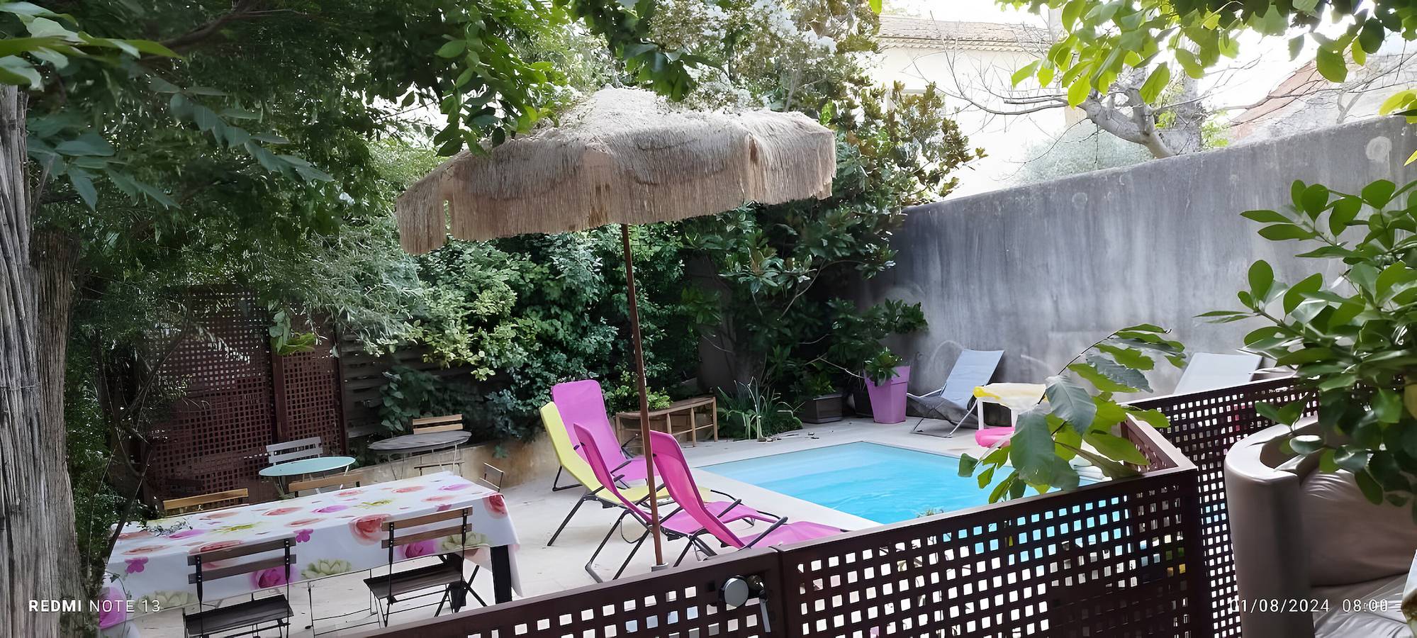 Appartement 'Gîte Marie - Monteux' avec piscine privée, Wi-Fi et climatisation in Monteux, Vaucluse