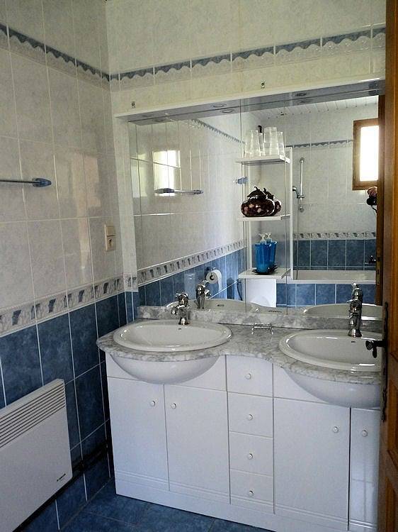 Chambres d'hôtes du Moulin du Barthas - Chambre Côté Sud in Montredon-Labessonnié, Région de Lacaune