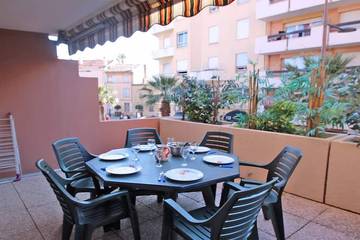 Gîte pour 4 personnes, animaux acceptés dans Office de Tourisme Sainte Maxime