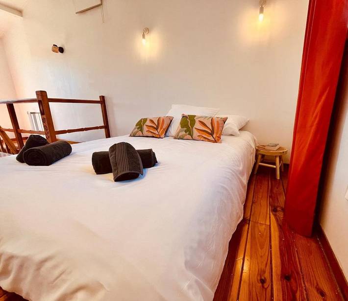 Location de vacances pour 2 personnes, avec Balcon et Terrasse à Simiane-Collongue