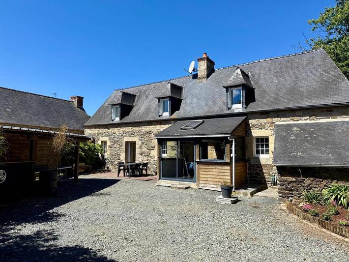 Location de vacances pour 4 personnes, avec jardin, adapté aux familles à Ploubezre