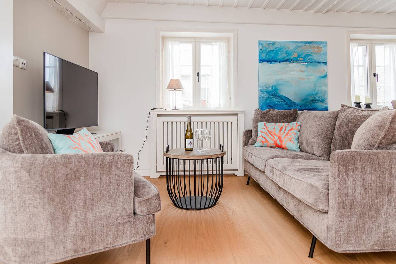 Großzügiges Landhaus mit Garten, Terrasse, Sauna und moderner Ausstattung in Süderende, Föhr