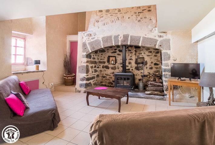 Gîte pour 8 personnes, avec Terrasse ainsi que Jardin et Vue