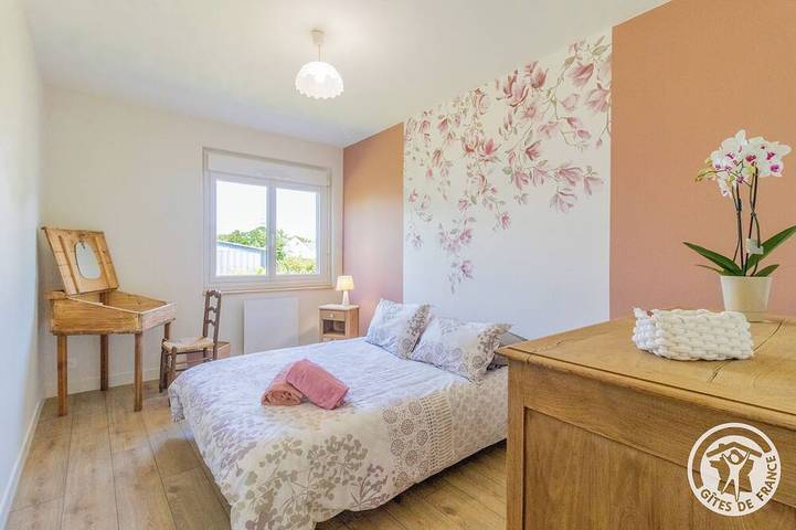 Location de vacances pour 6 personnes, avec piscine et jardin ainsi que jacuzzi et terrasse à Angrie - 3