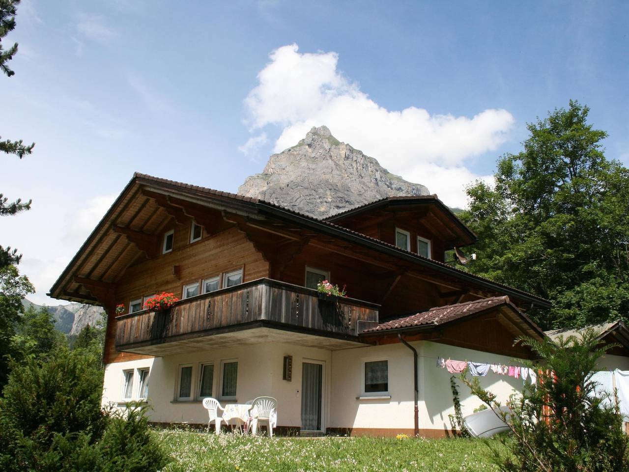 Ganze Ferienwohnung, Chalet im Ahori in Kandersteg, Frutigen - Lenk - Adelboden