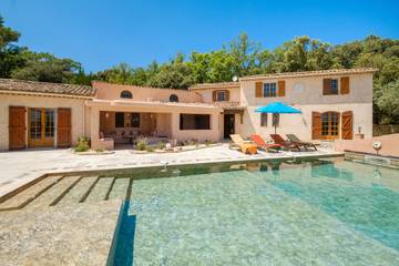 Villa for 14 People in Seillans, Draguignan region, Photo 1