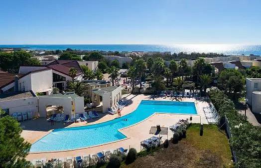 Bungalow pour 4 personnes, avec Terrasse et Piscine à Gruissan