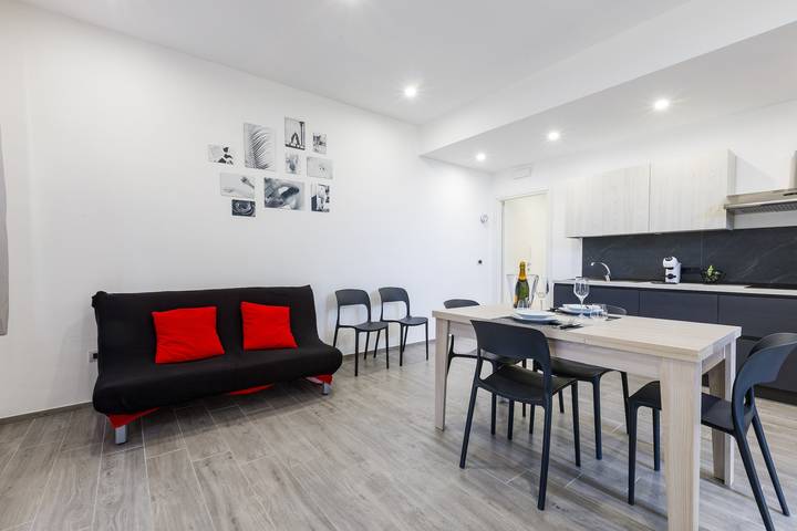 Ganze Wohnung, Ferienwohnung 'Casa Gioiosa' mit Meerblick, Wi-Fi und Klimaanlage in Gioiosa Marea, Messina Provinz