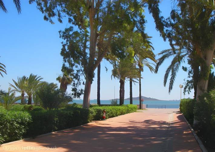 Villa 'Fantástica La Manga' with Shared Pool, Wi-Fi and Air Conditioning