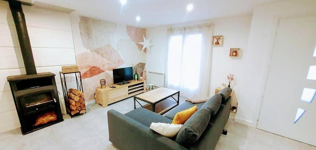 Gîte pour 13 personnes, avec terrasse et jardin à Tiffauges - 2