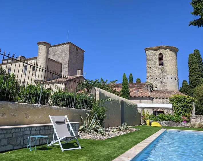 Casa de huéspuedes para 4 personas, con piscina además de jardín y jacuzzi - 1