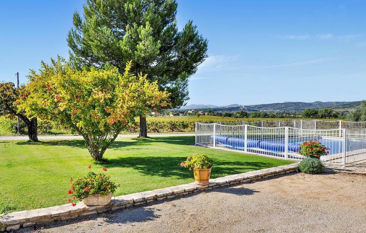 Location de vacances pour 4 personnes, avec terrasse et piscine, adapté aux familles à Bédoin - 3