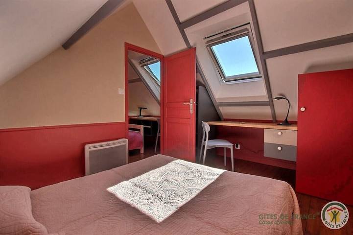 Location de vacances pour 3 personnes, avec jardin et terrasse à Plélo - 4