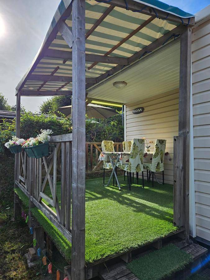 Location de vacances pour 6 personnes, avec jardin ainsi que piscine et vue, animaux acceptés à Novalaise - 2