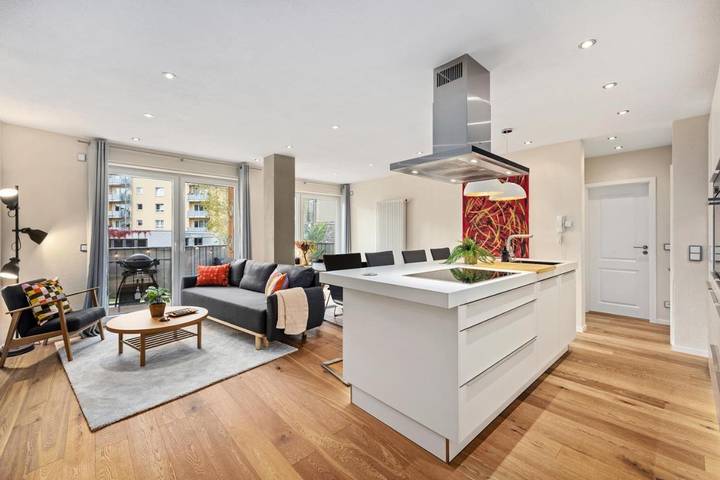 Ferienwohnung für 4 Personen, mit Balkon und Terrasse sowie Seeblick und Ausblick in Zwickau